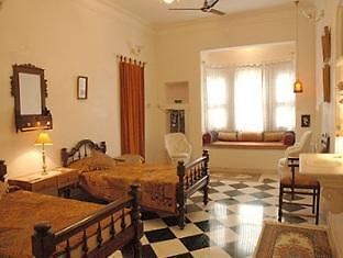 Hotel Pahuna Haveli Udaipur Eksteriør billede