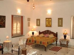 Hotel Pahuna Haveli Udaipur Eksteriør billede
